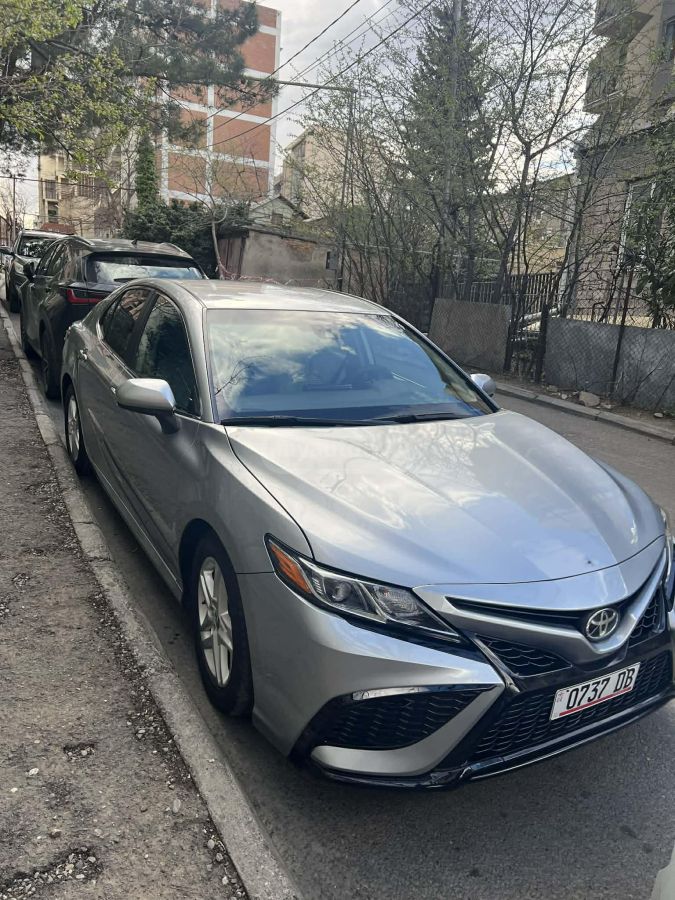 Toyota Camry - фото 5