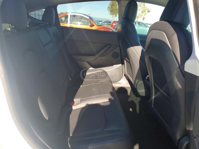 Tesla Model Y - фото 2