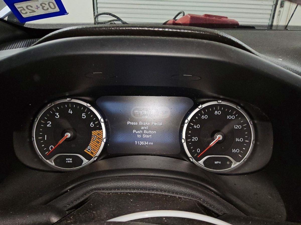 Jeep Renegade 2022 — миниатюра 9