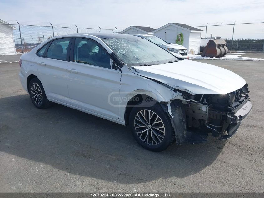 Volkswagen Jetta - фото 1