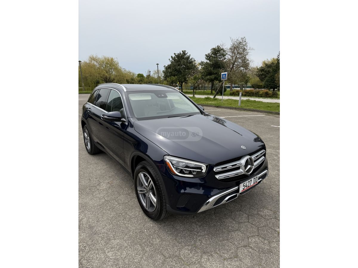 Mercedes-Benz GLC 300 - фото 1