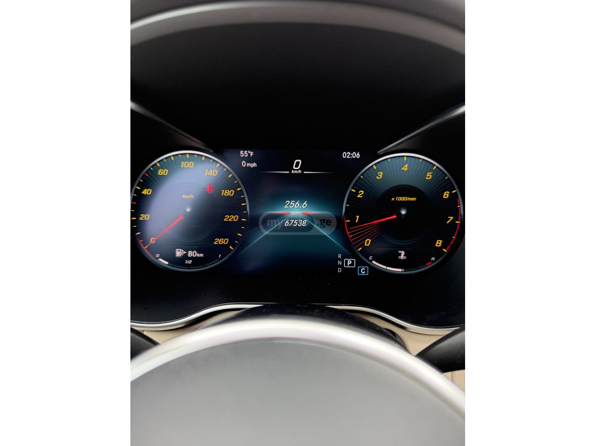 Mercedes-Benz GLC 300 - фото 11