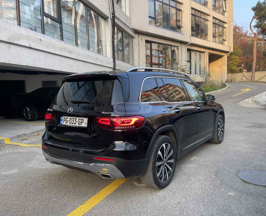 Mercedes-Benz GLB 250 2023 — миниатюра 5