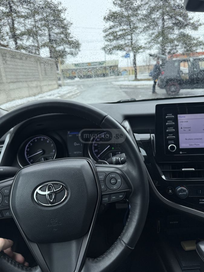 Toyota SE 4dr Front-Wheel Drive Sedan — миниатюра 11