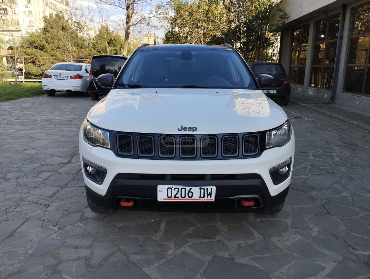 Jeep Compass - фото 7