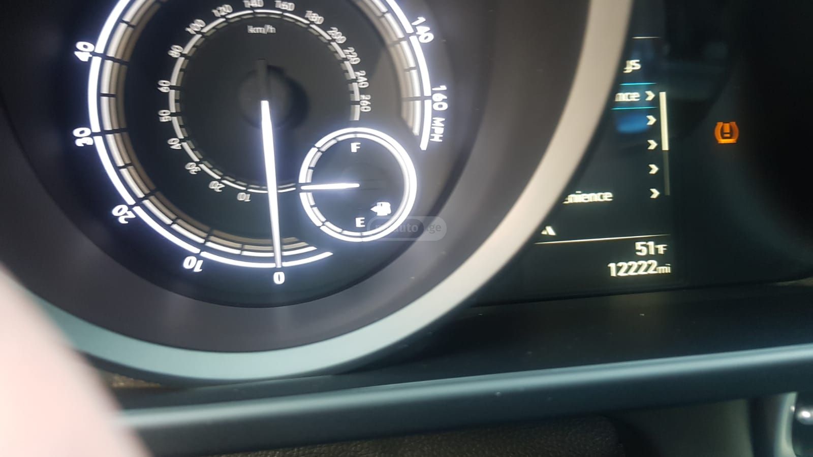 Hyundai Elantra - фото 12