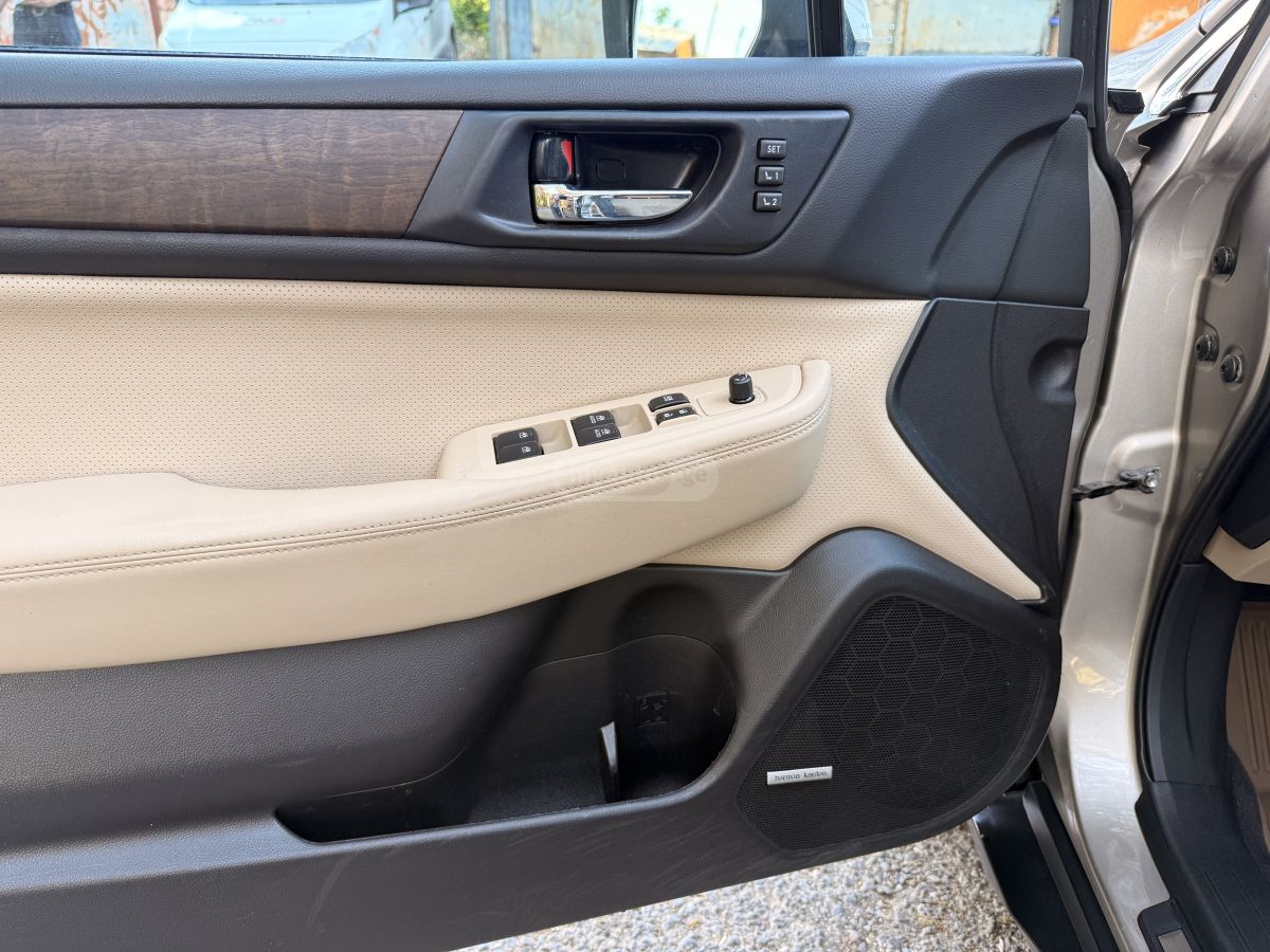 Subaru Outback - фото 10