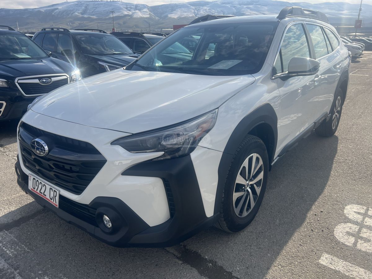 Subaru Base 4dr All Wheel Drive CVT — миниатюра 3