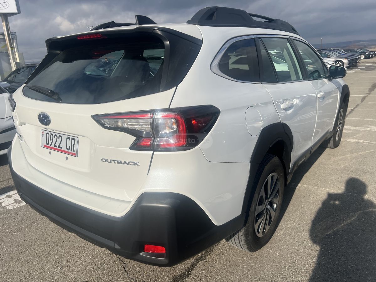 Subaru Base 4dr All Wheel Drive CVT — миниатюра 6