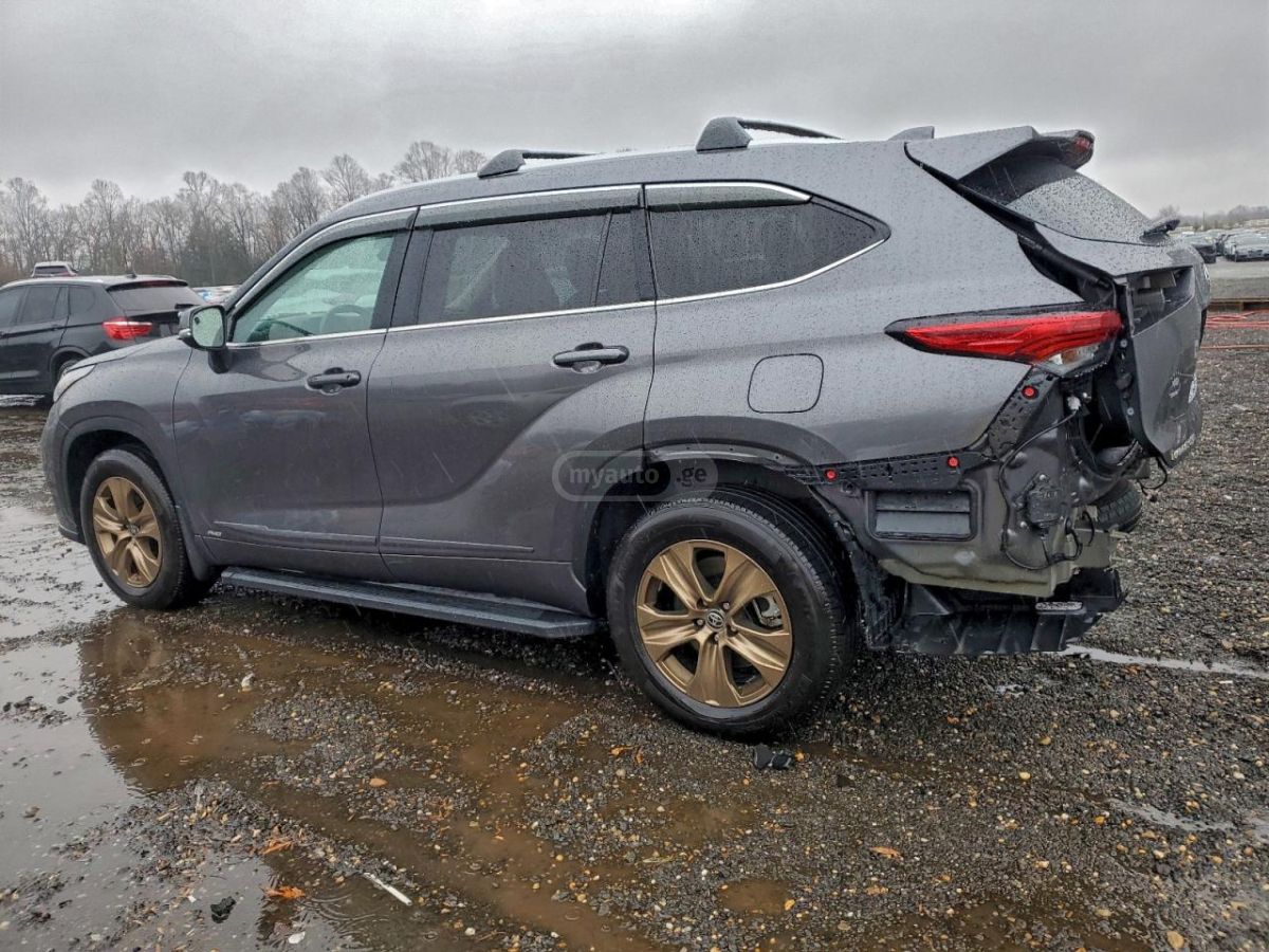 Toyota XLE 4dr All-Wheel Drive Automa — миниатюра 3