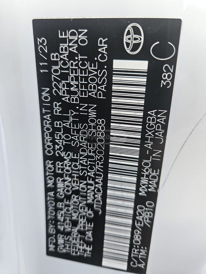 Toyota XLE 5dr Front-Wheel Drive Hatc — миниатюра 10