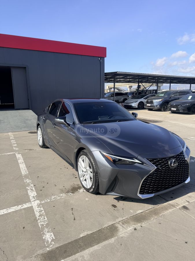 Lexus IS 300 2021 — миниатюра 2