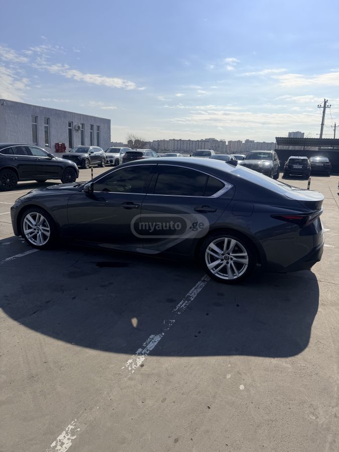 Lexus IS 300 2021 — миниатюра 6