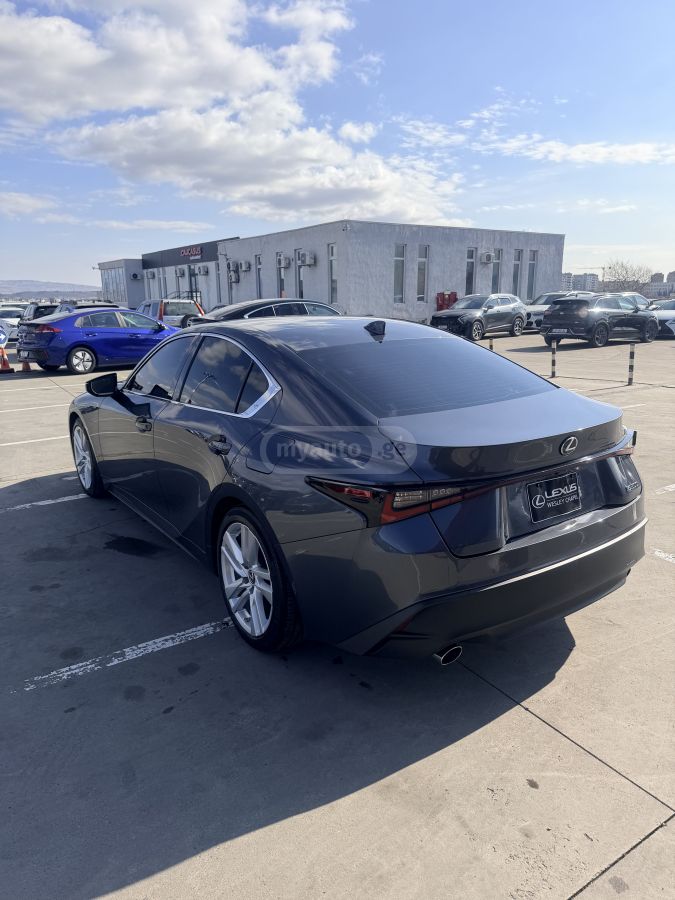 Lexus IS 300 2021 — миниатюра 7