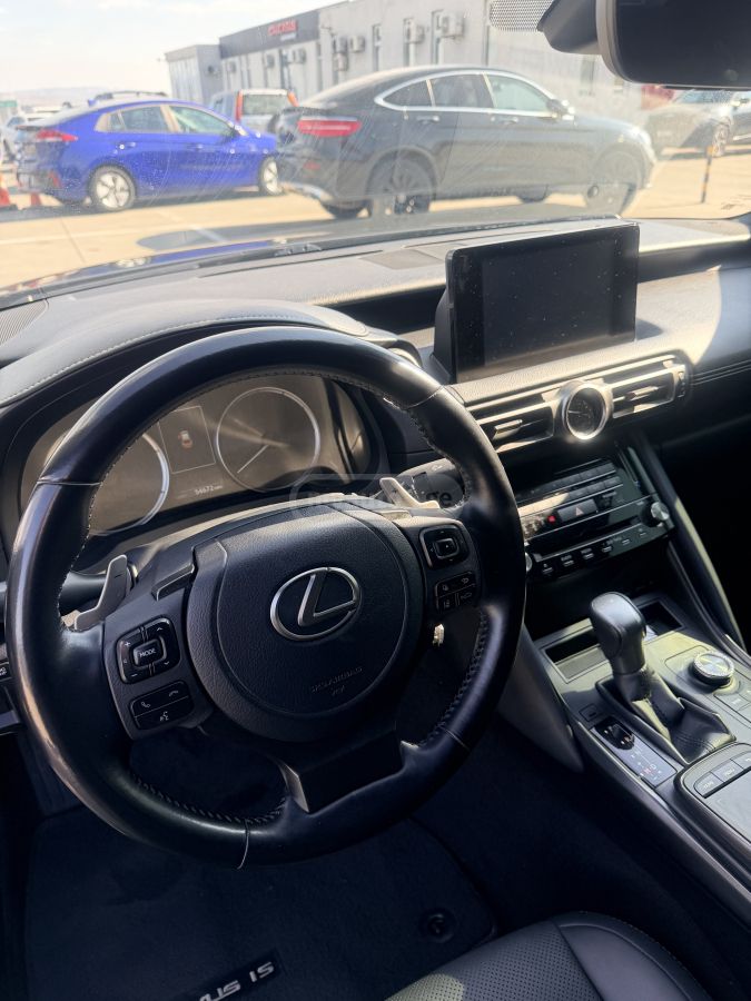 Lexus IS 300 2021 — миниатюра 8