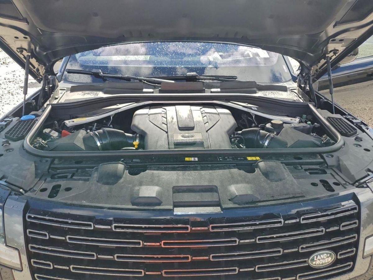 Land Rover Autobiography 4dr All Wheel Dr — миниатюра 6