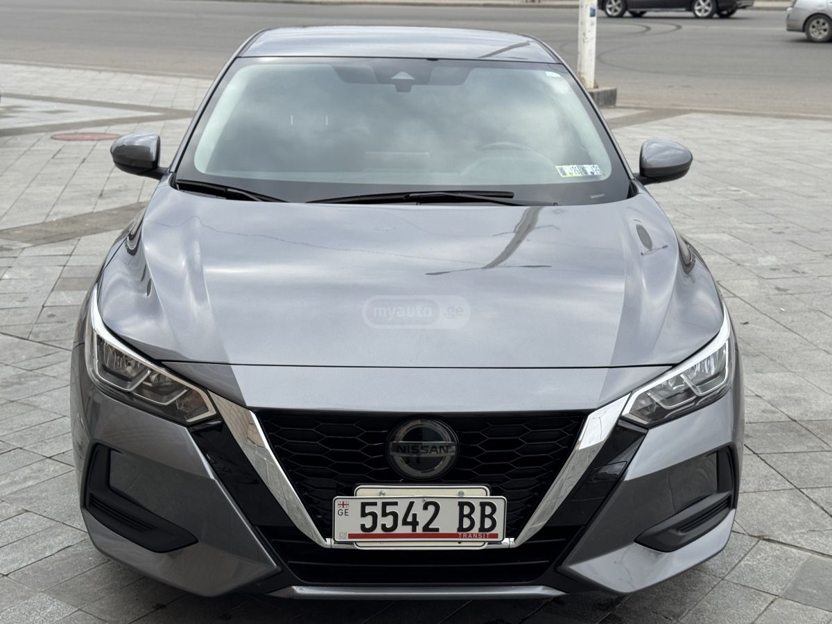 Nissan Sentra - фото 1