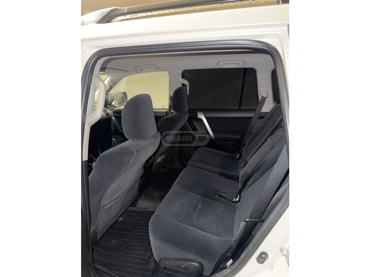 Toyota Land Cruiser Prado - фото 6