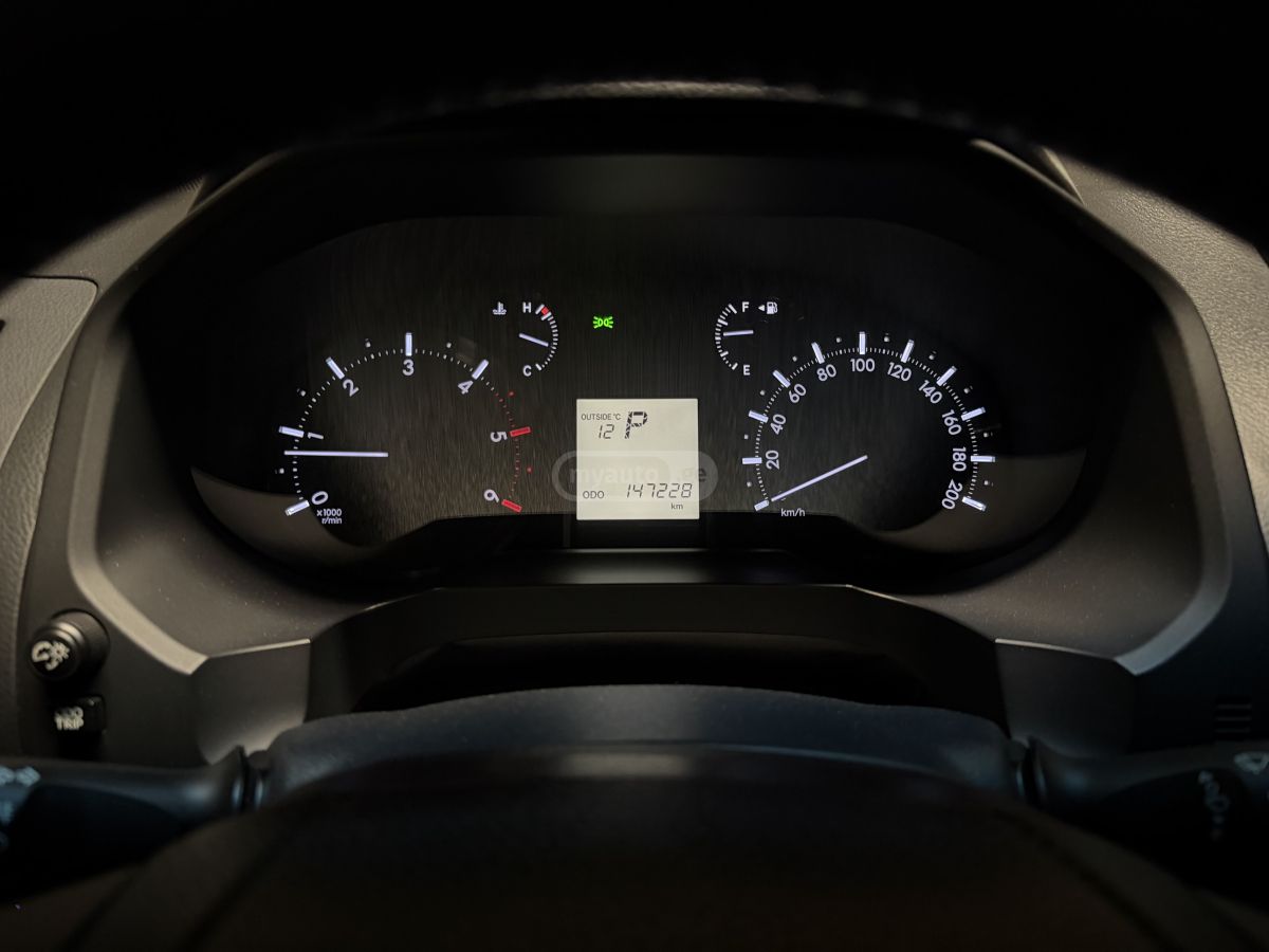 Toyota Land Cruiser Prado - фото 9