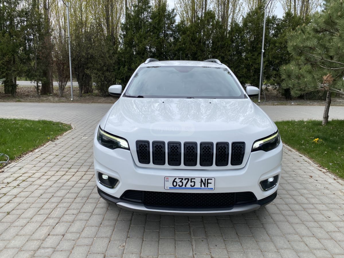 Jeep Cherokee - фото 3