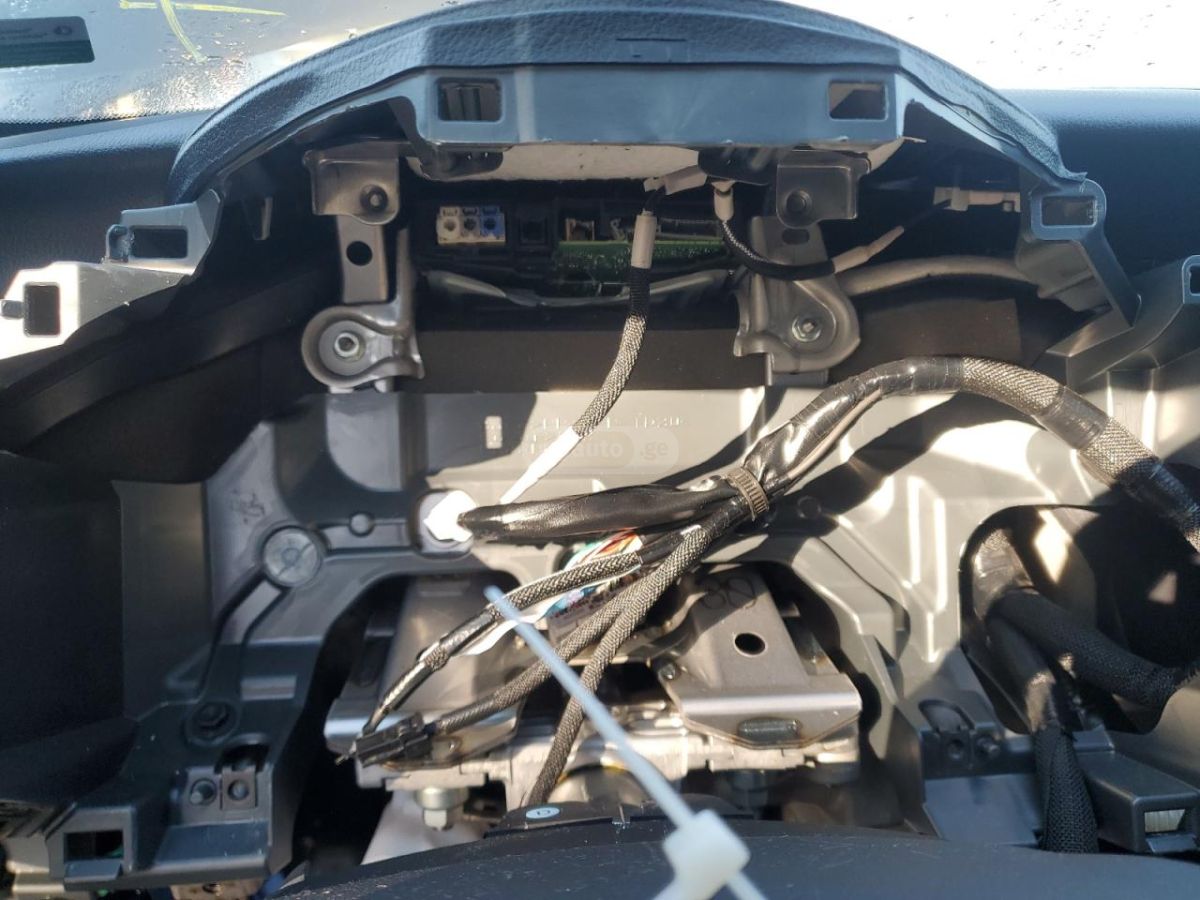 Lexus IS 300 2021 — миниатюра 9