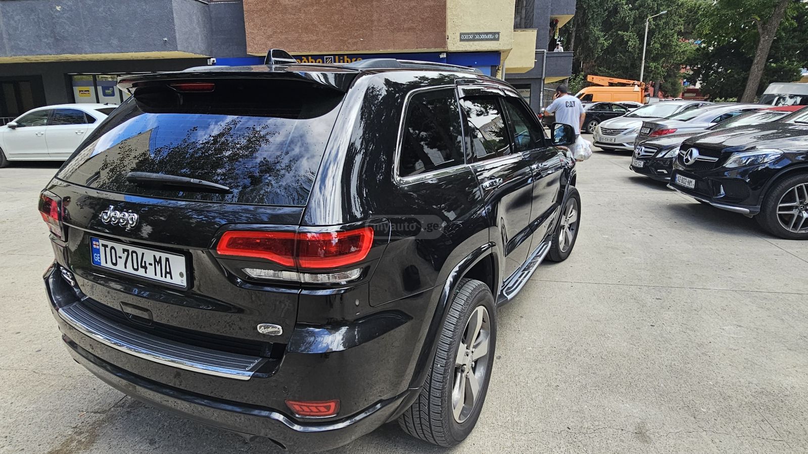 Jeep Grand Cherokee - фото 7