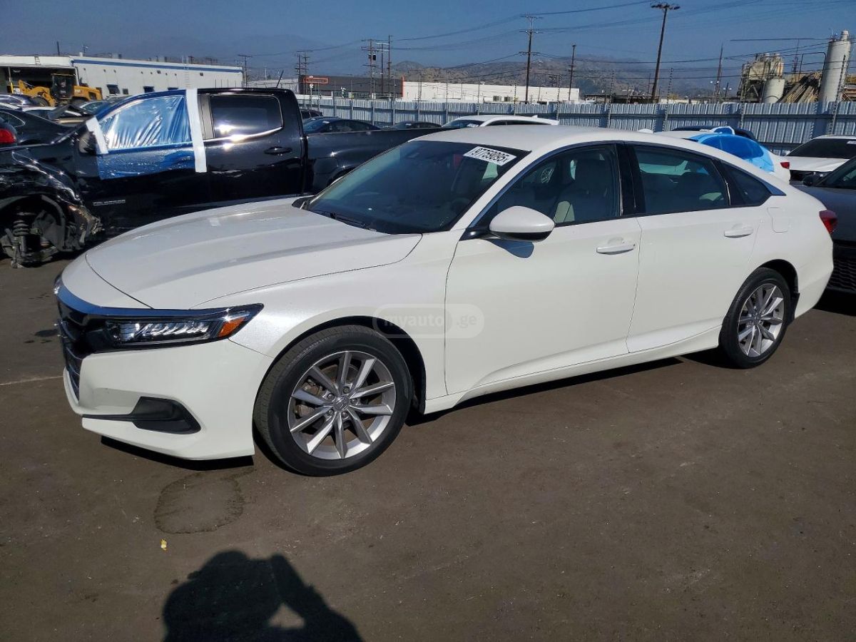 Honda Accord - фото 1