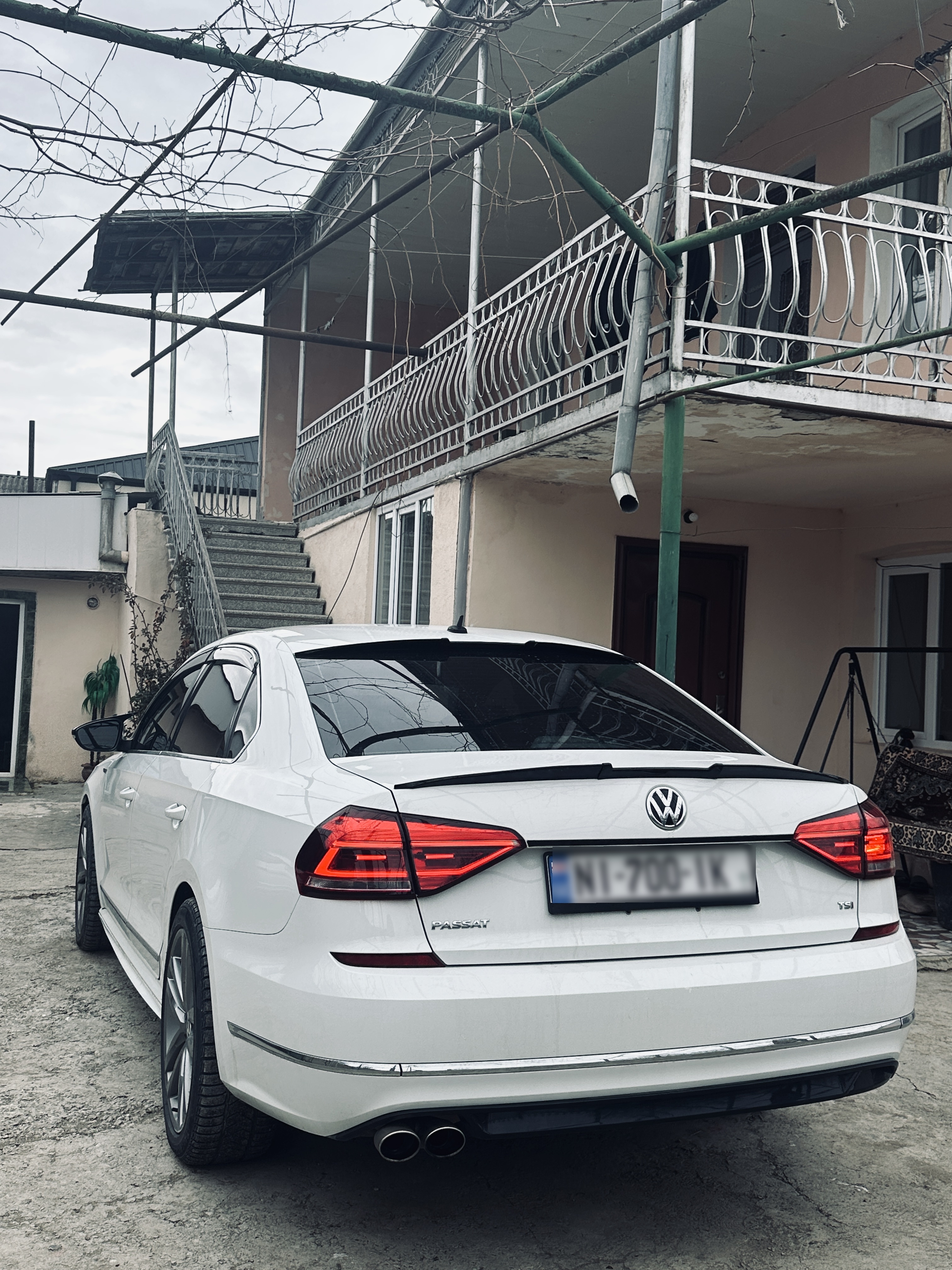 Volkswagen Passat - фото 4