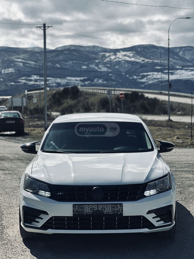 Volkswagen Passat - фото 7