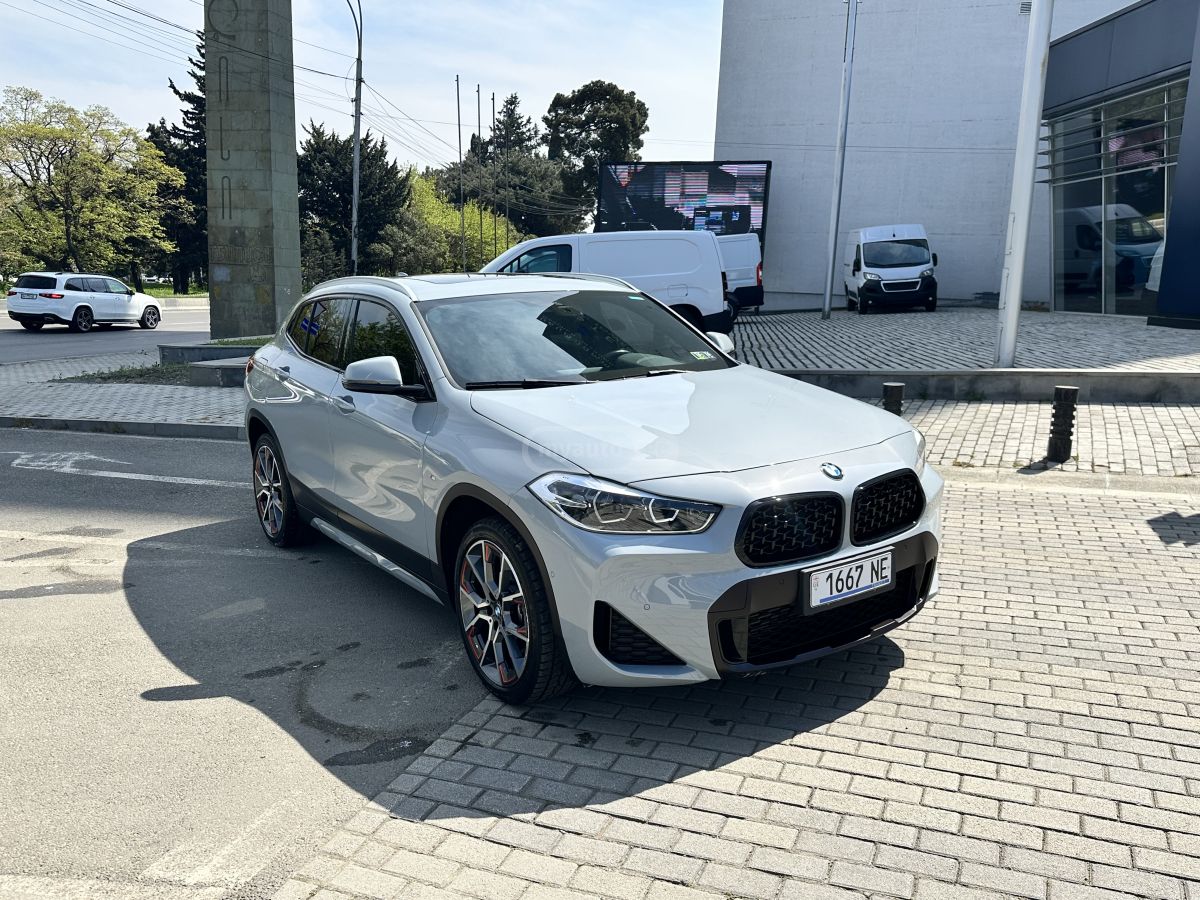 BMW X2 - фото 1
