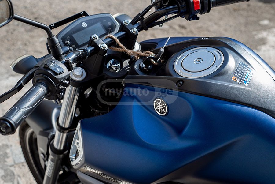 Yamaha FZ-FI 