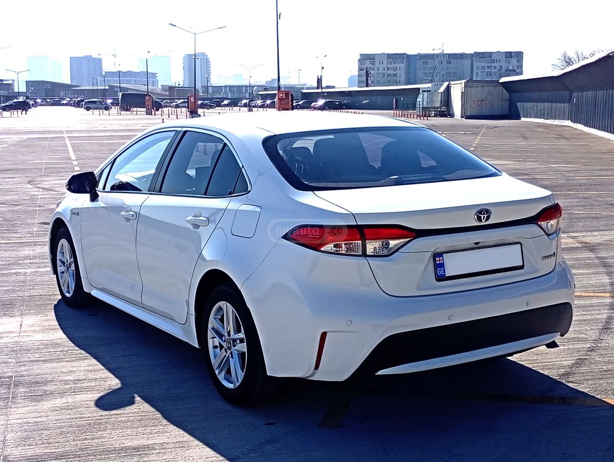 Toyota Prius - фото 4