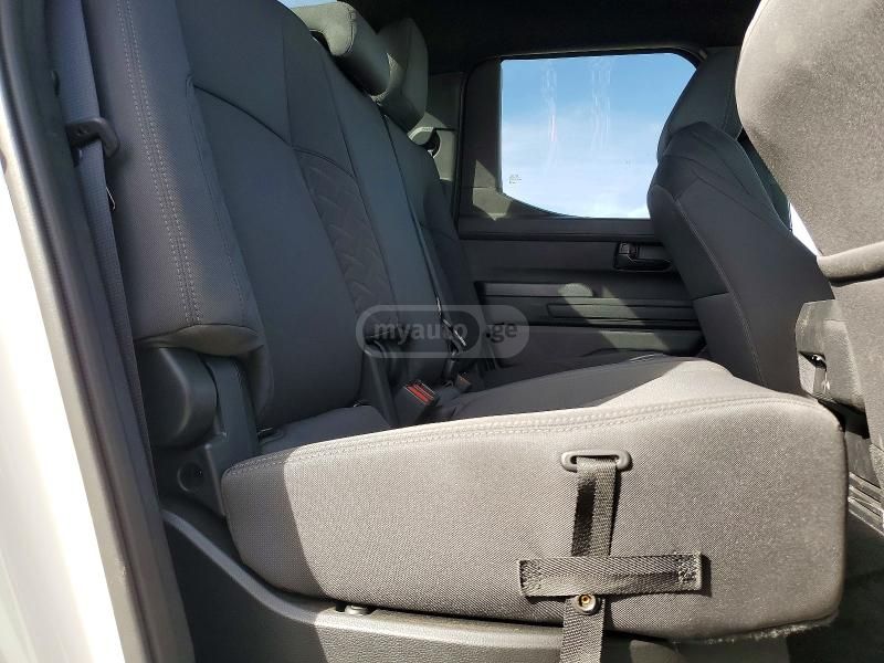Toyota Tacoma 2025 — миниатюра 10