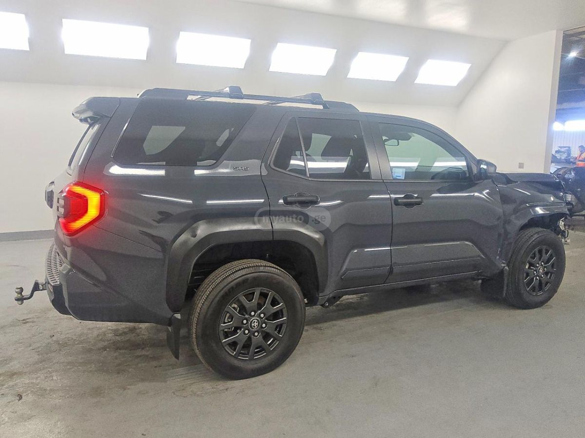 Toyota 4 Runner - фото 4