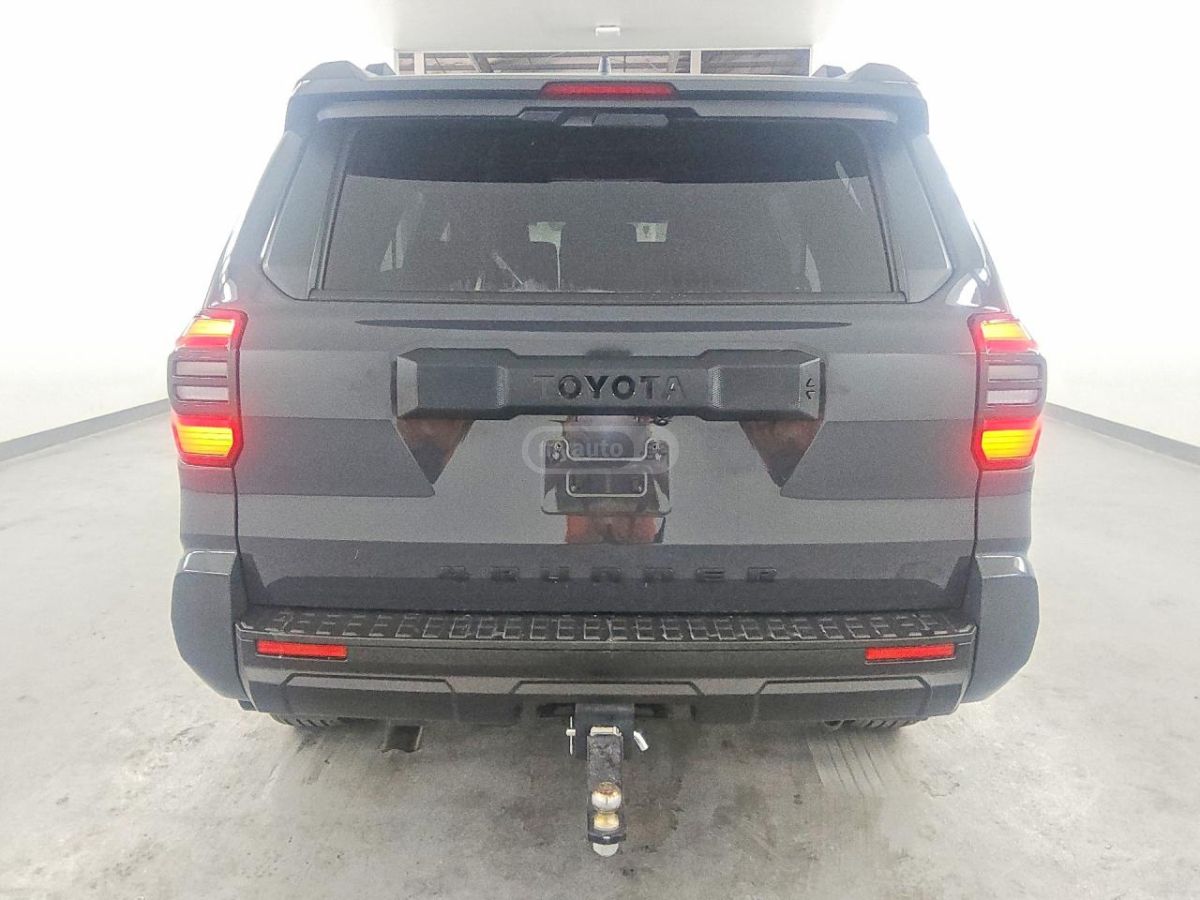 Toyota 4 Runner - фото 6