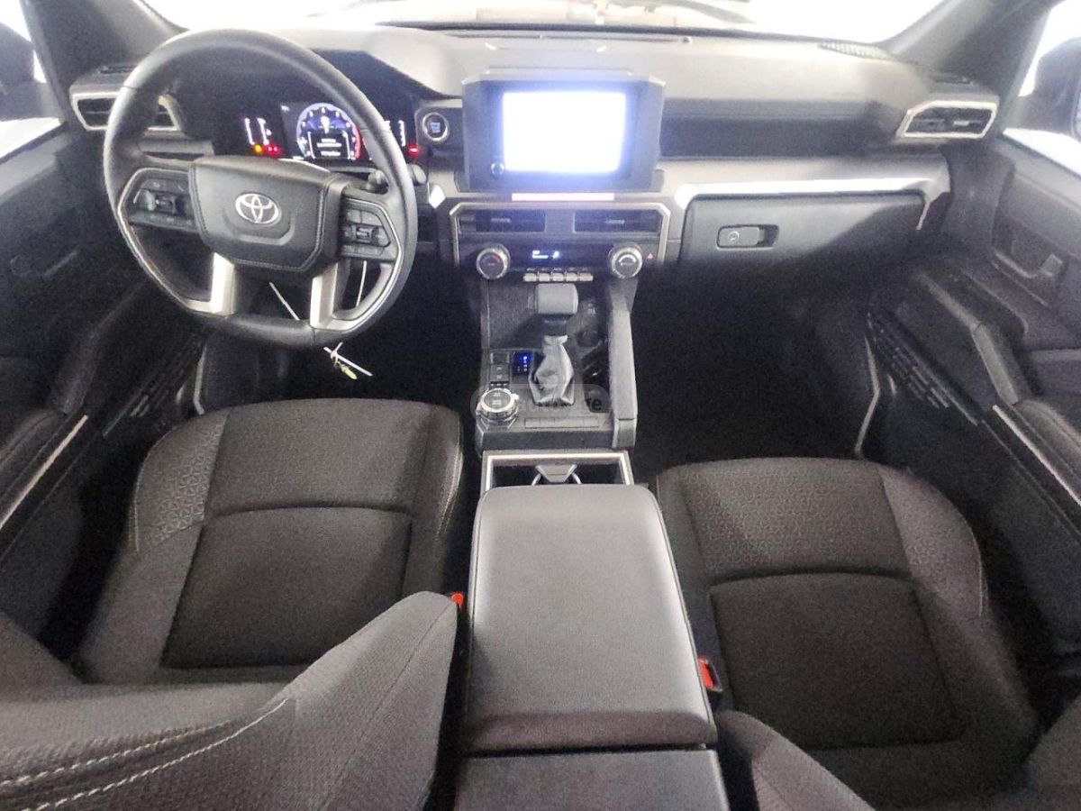 Toyota 4 Runner - фото 8