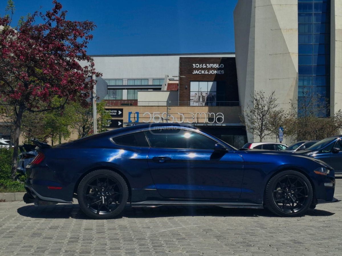 Ford Mustang - фото 4