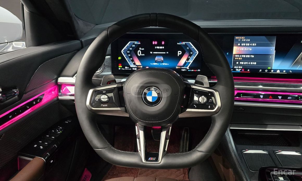 BMW 740 2023 — миниатюра 11