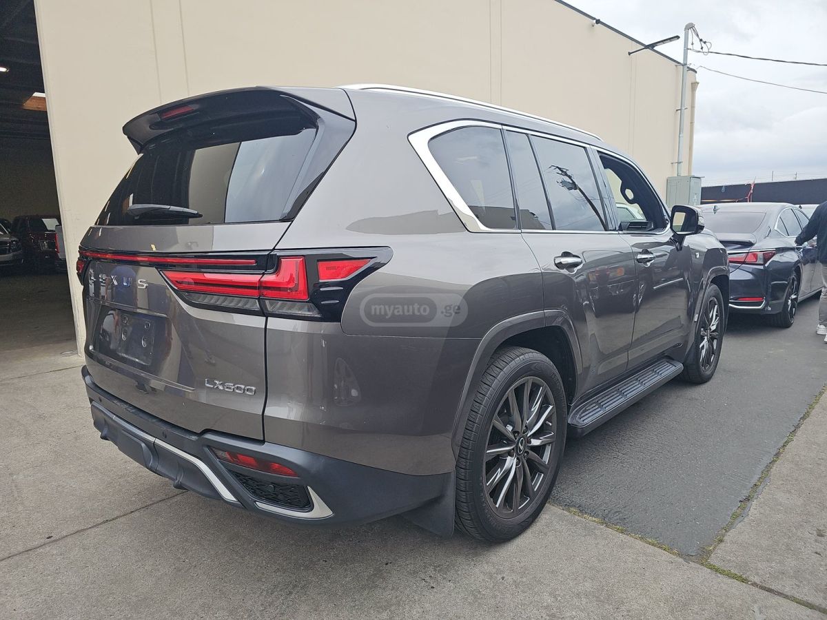 Lexus LX 600 F SPORT 4dr 4x4 Automatic 2023 — миниатюра 5