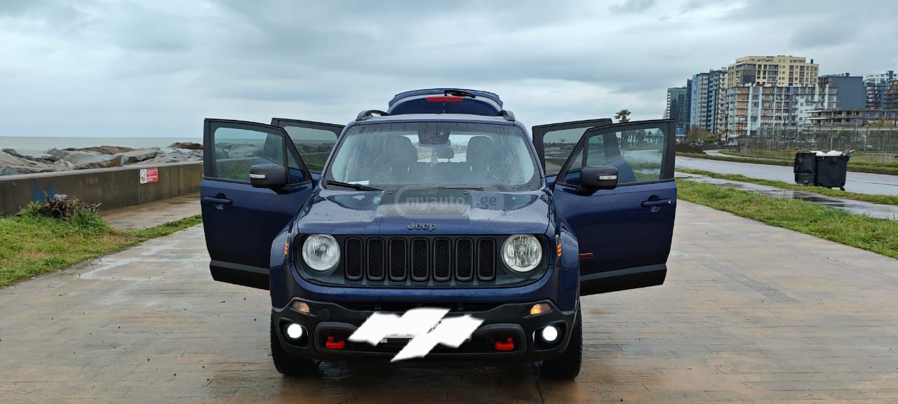 Jeep Renegade - фото 1