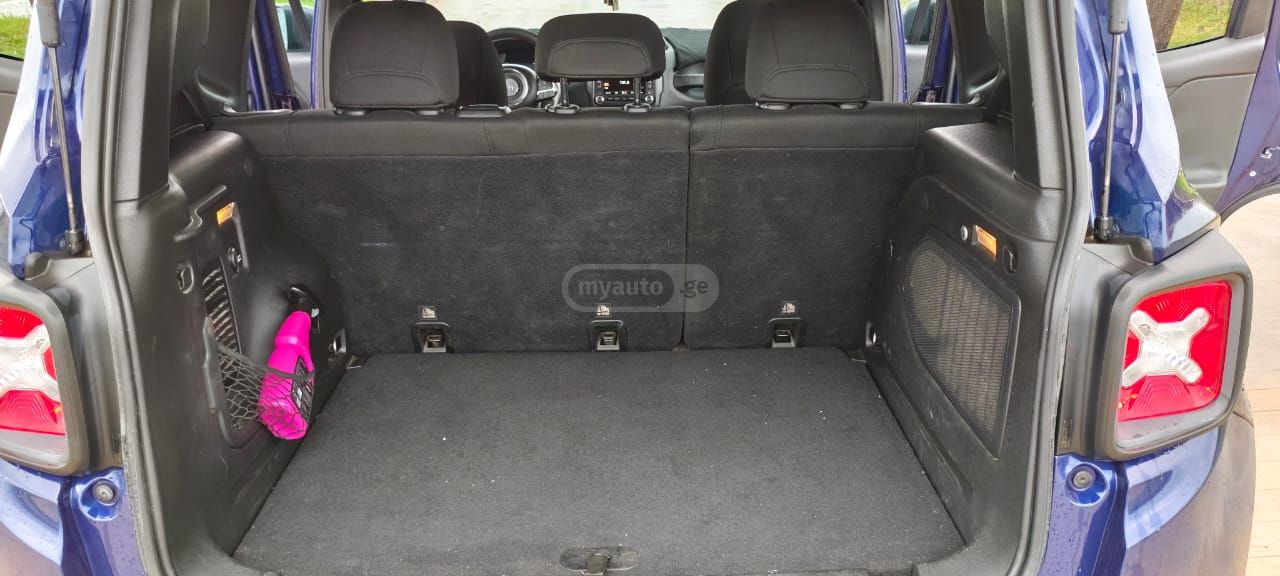 Jeep Renegade - фото 13