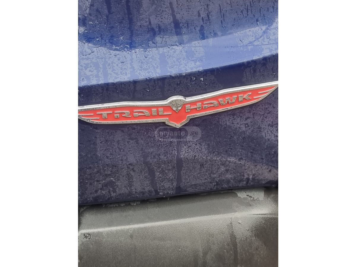 Jeep Renegade - фото 15