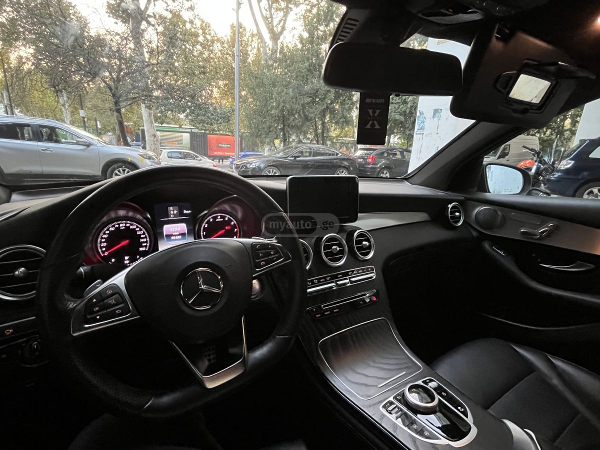 Mercedes-Benz GLC 300 Coupe - фото 14
