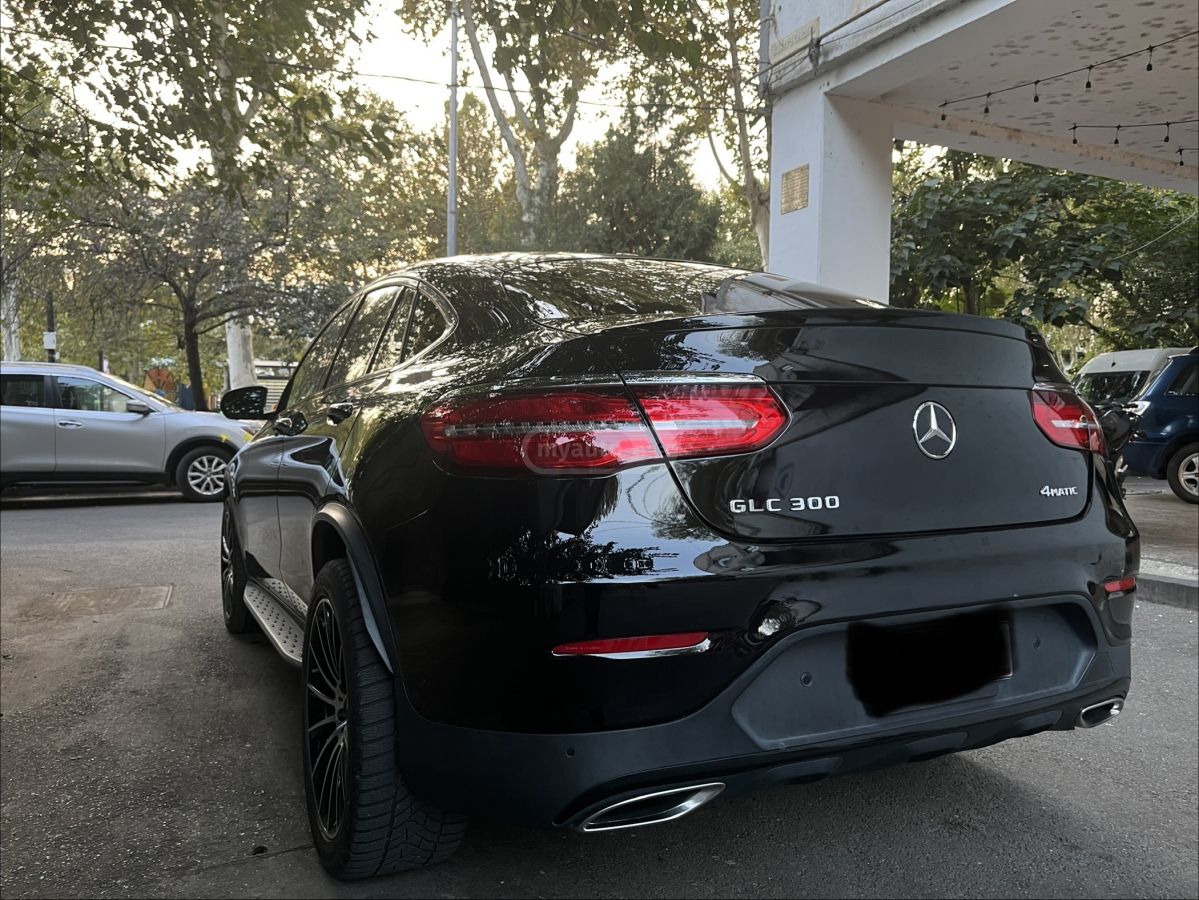 Mercedes-Benz GLC 300 Coupe - фото 2