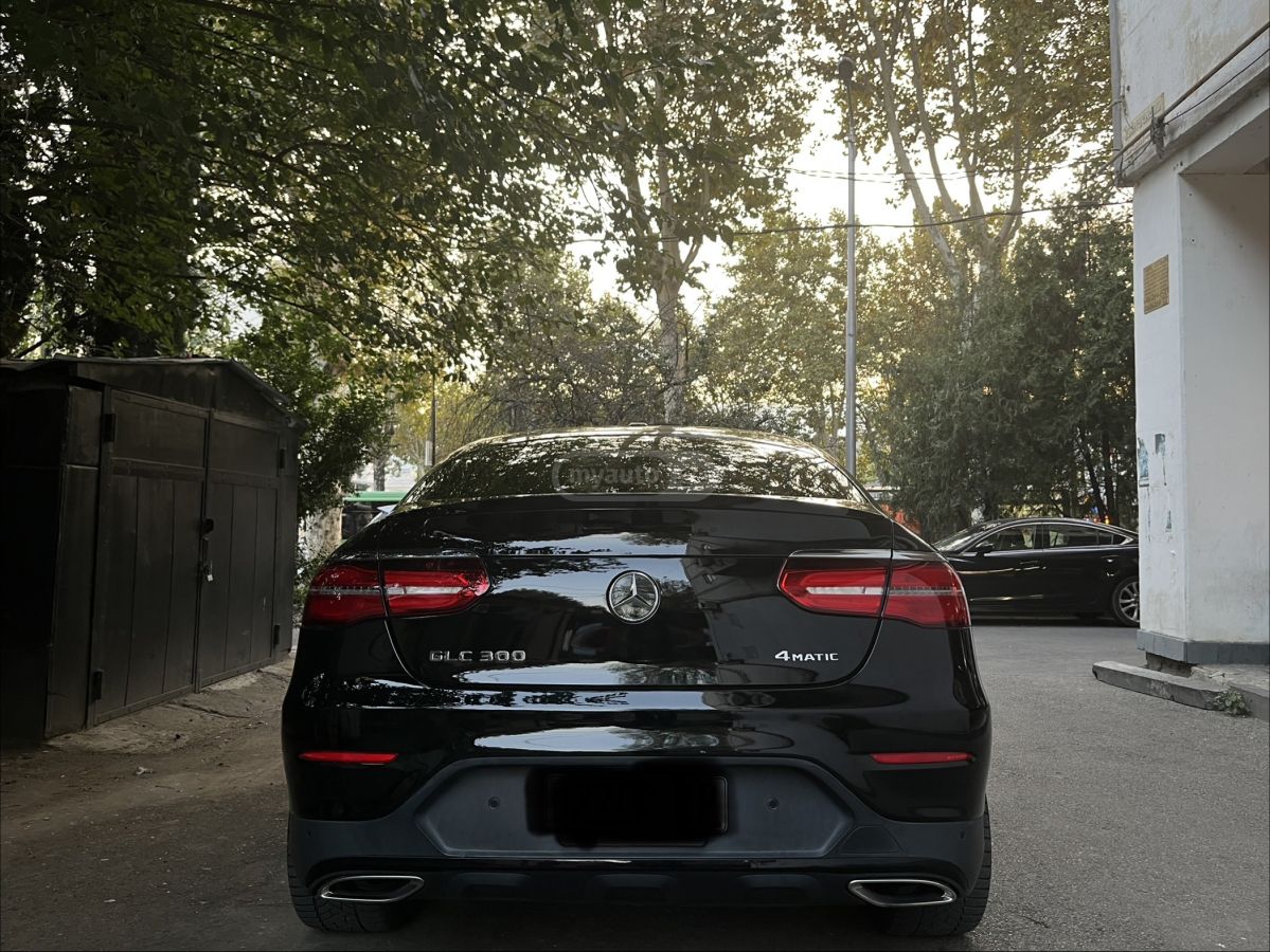 Mercedes-Benz GLC 300 Coupe - фото 8