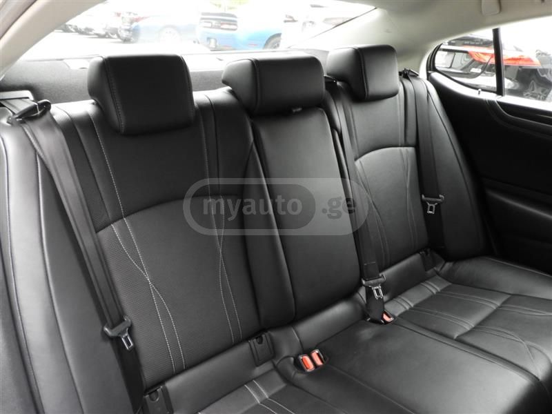 Lexus hybrid — миниатюра 10