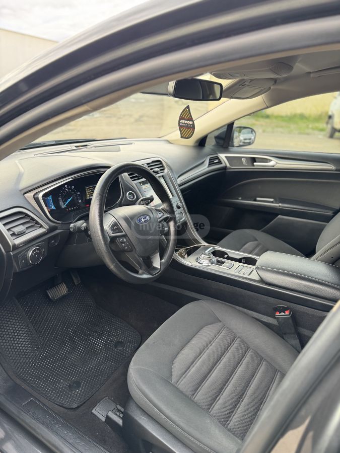 Ford Fusion - фото 8