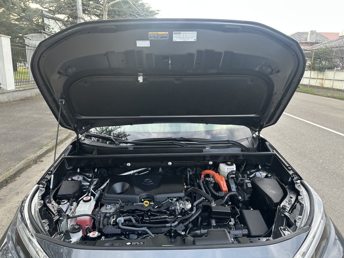 Toyota XSE 4dr All-Wheel Drive CVT — миниатюра 12