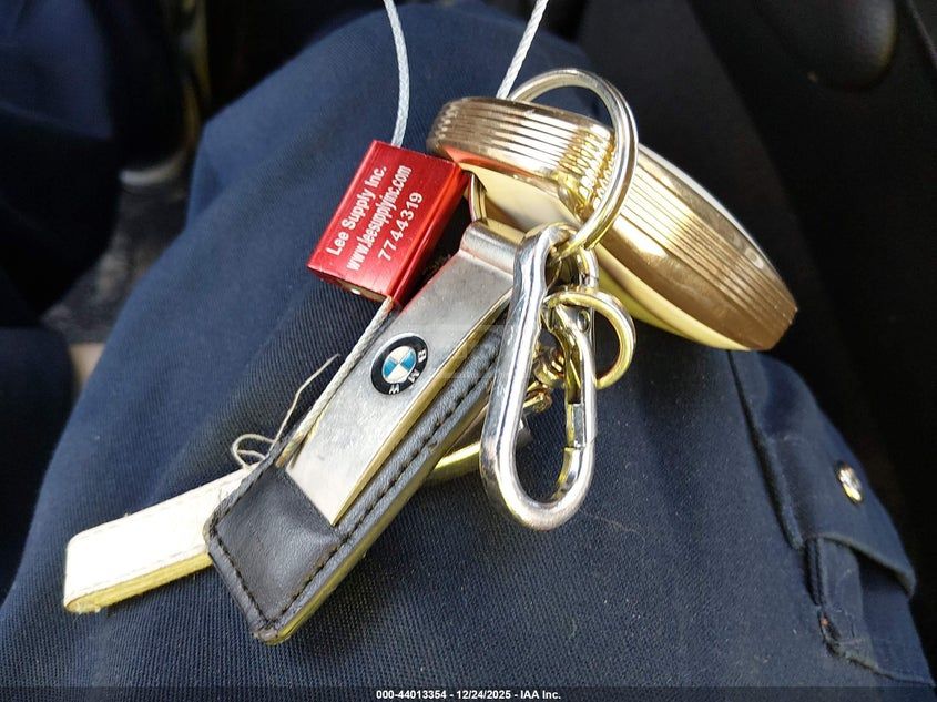 BMW 230i 2021 — миниатюра 10