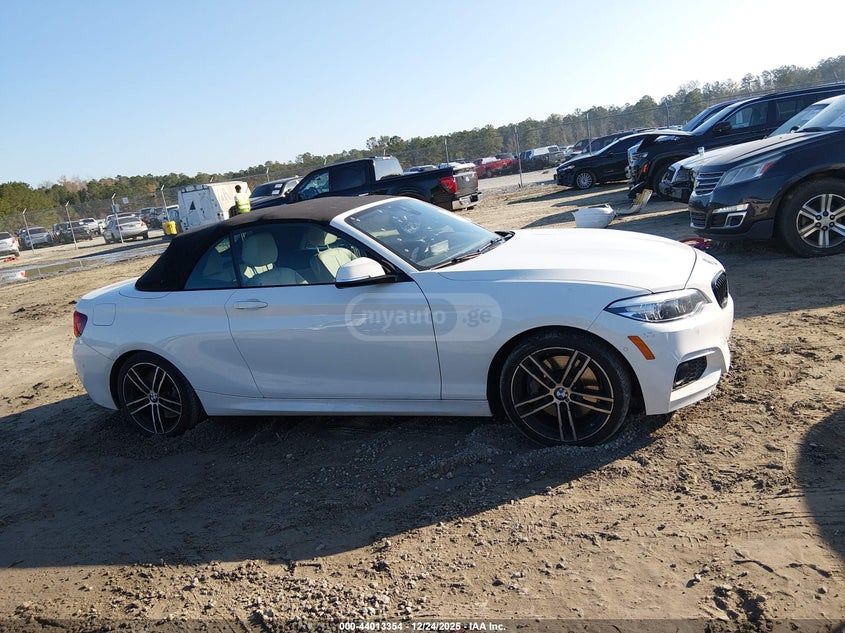 BMW 230i 2021 — миниатюра 12